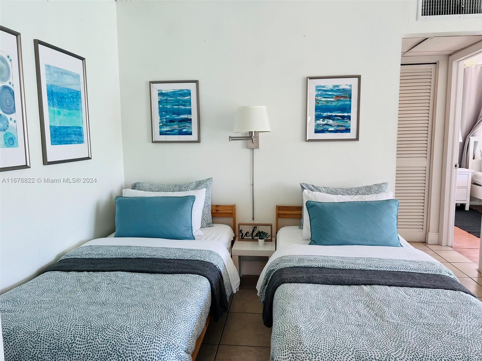 THE MERIDIAN CONDO - Residential