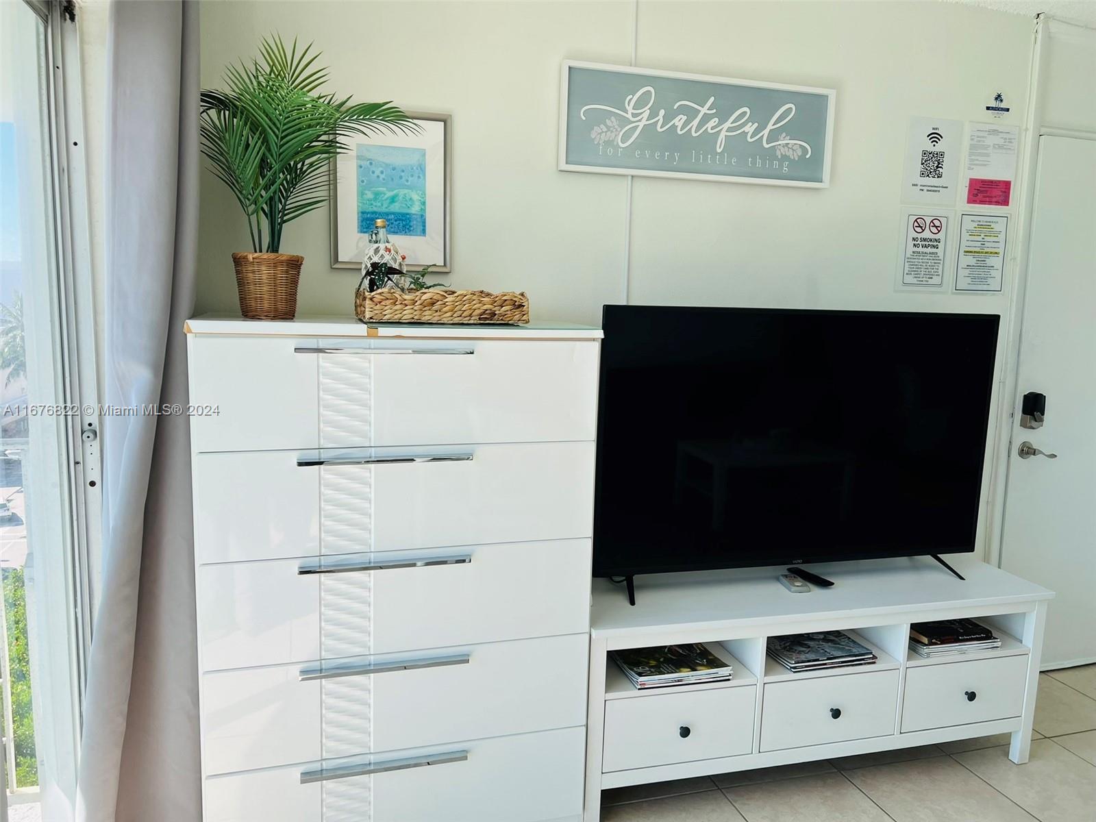 THE MERIDIAN CONDO - Residential