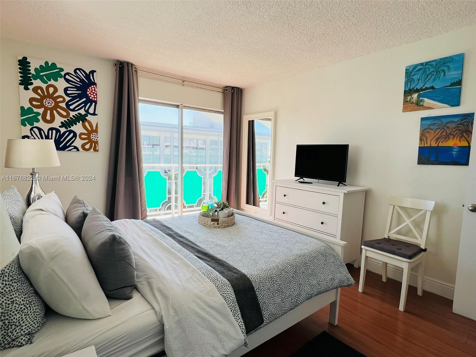 THE MERIDIAN CONDO - Residential