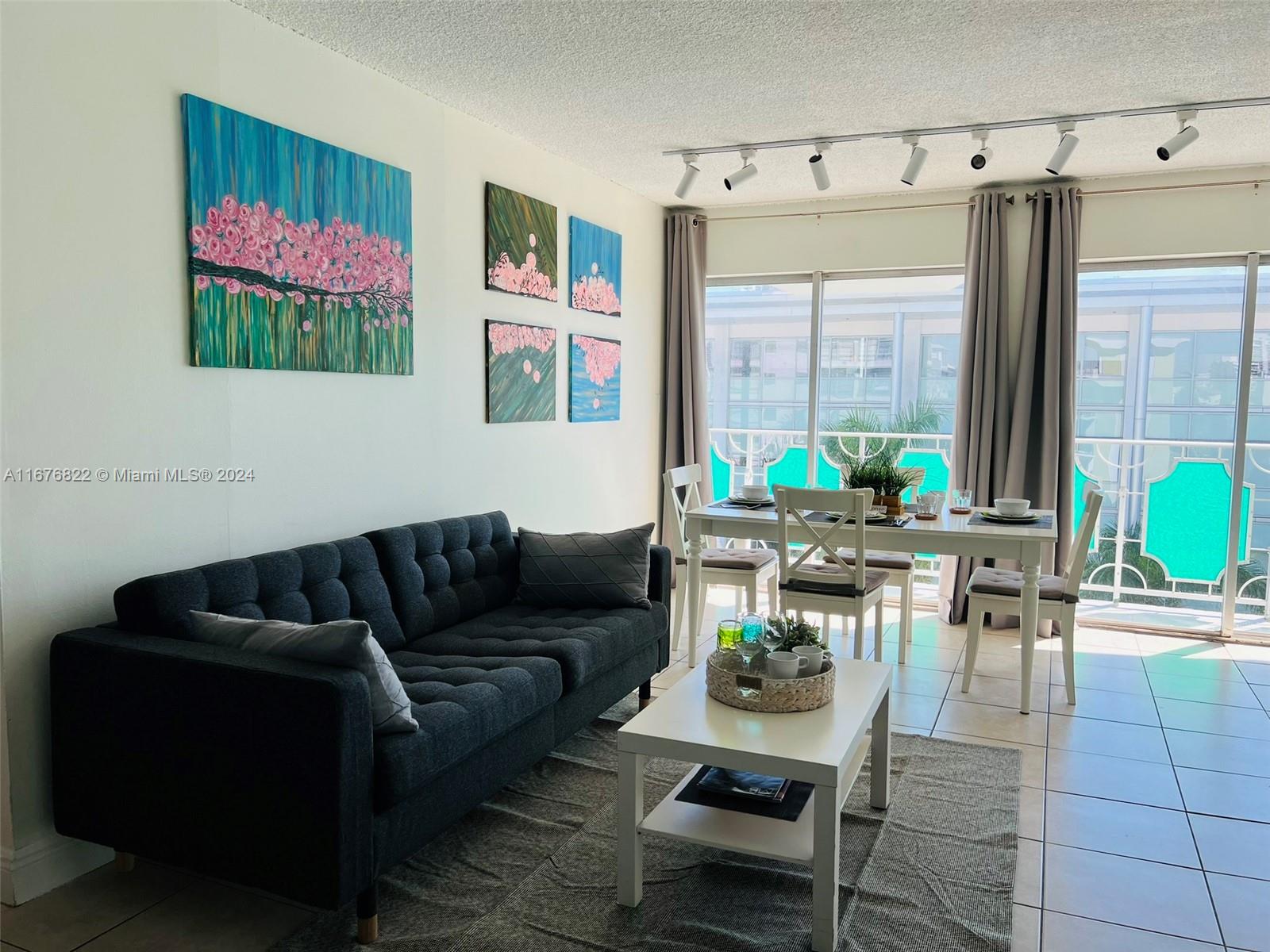 1732 Meridian Ave 701