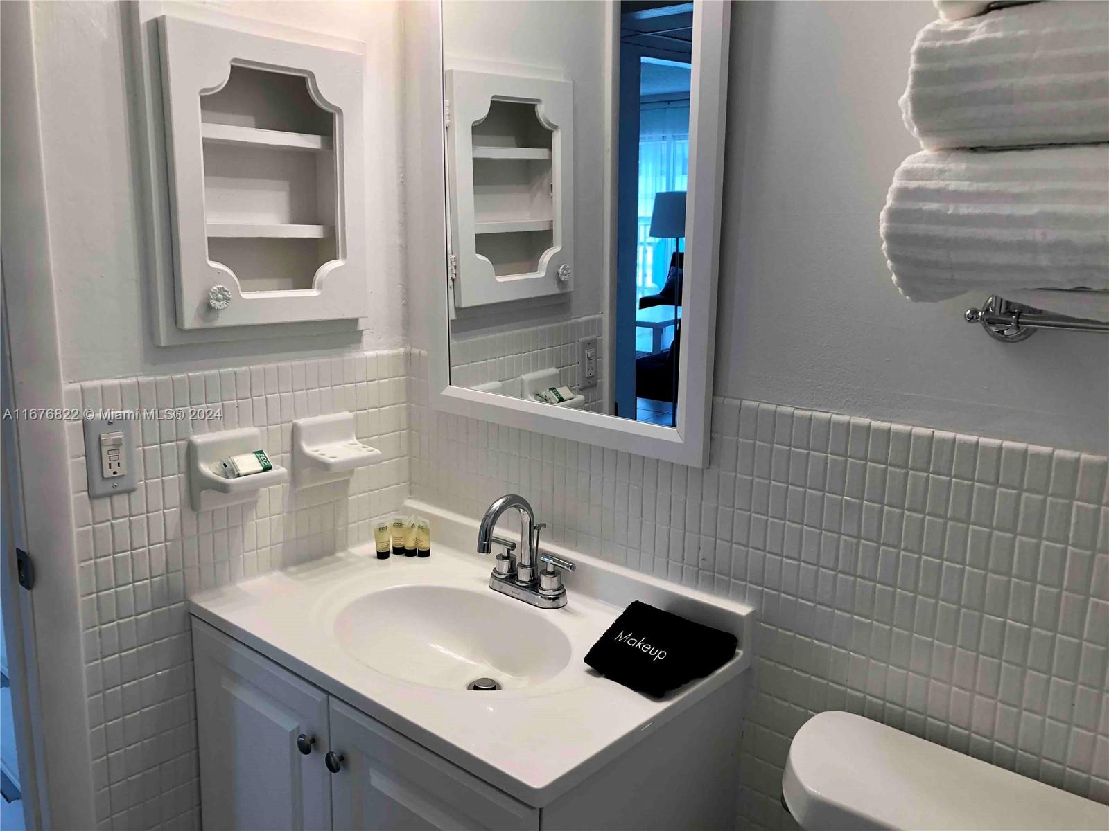 THE MERIDIAN CONDO - Residential