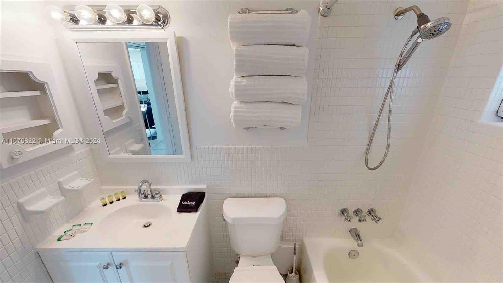 THE MERIDIAN CONDO - Residential