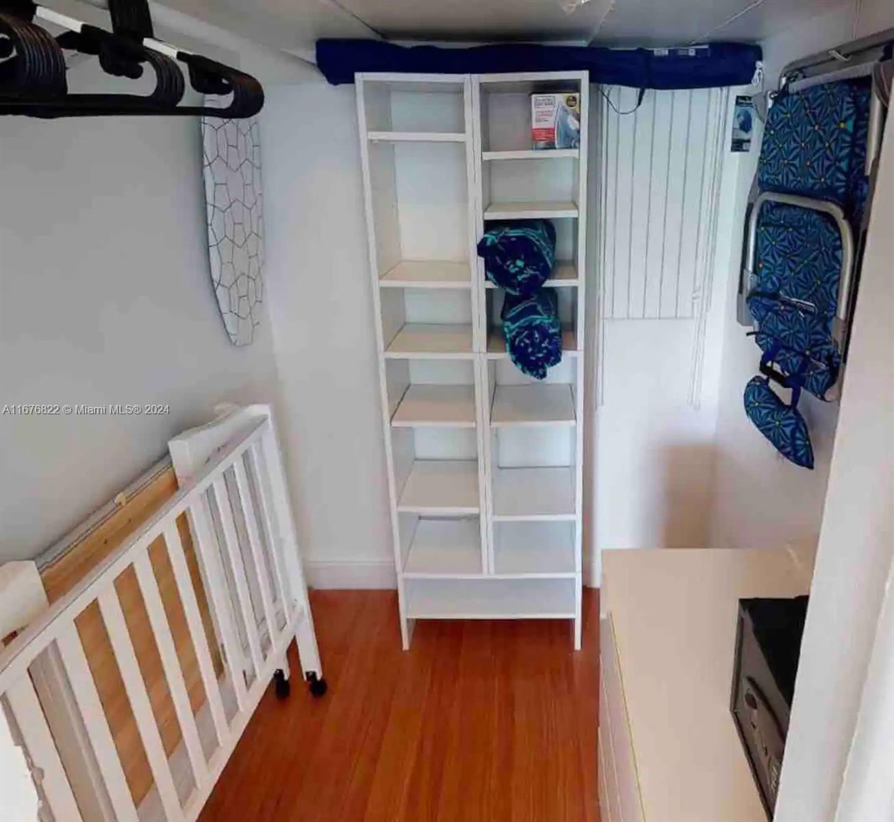 THE MERIDIAN CONDO - Residential