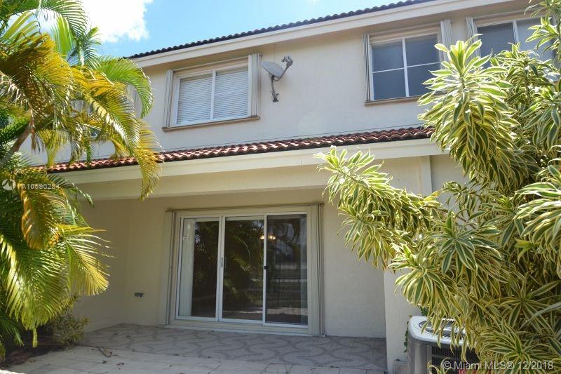 DIMENSIONS AT DORAL - Residential Lease