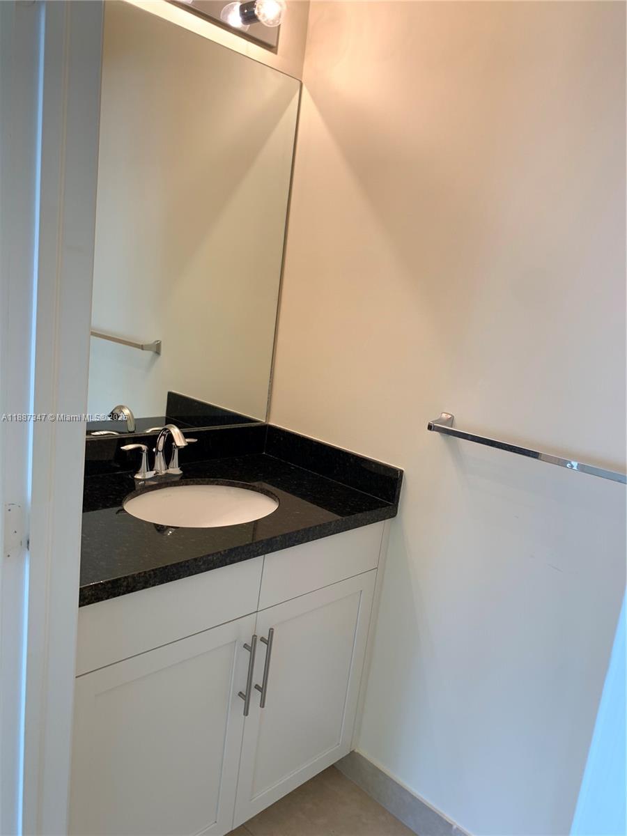 COBBLESTONE II - Residential Lease