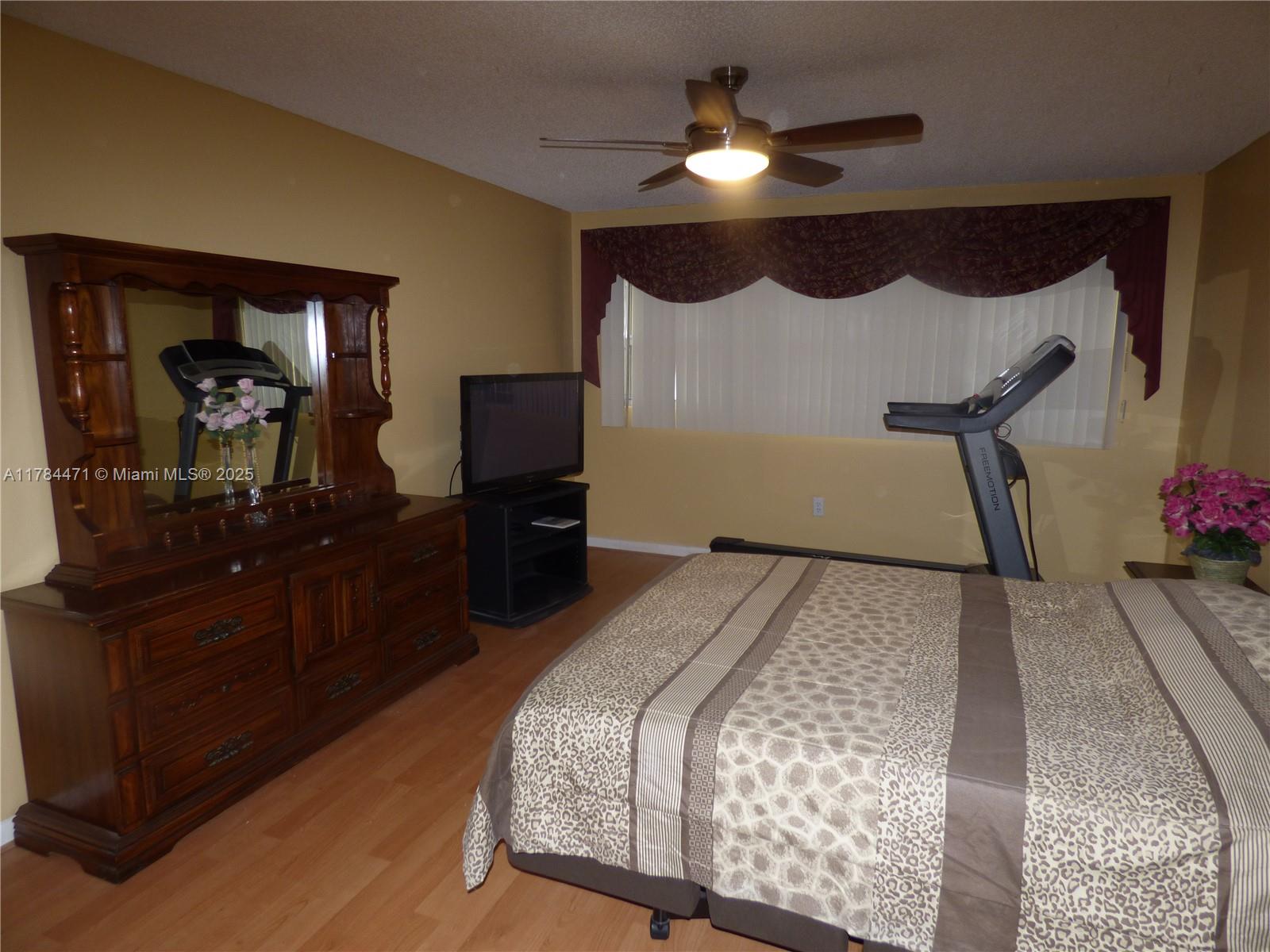 PLYMOUTH AT CENTURY VILLA - Residential