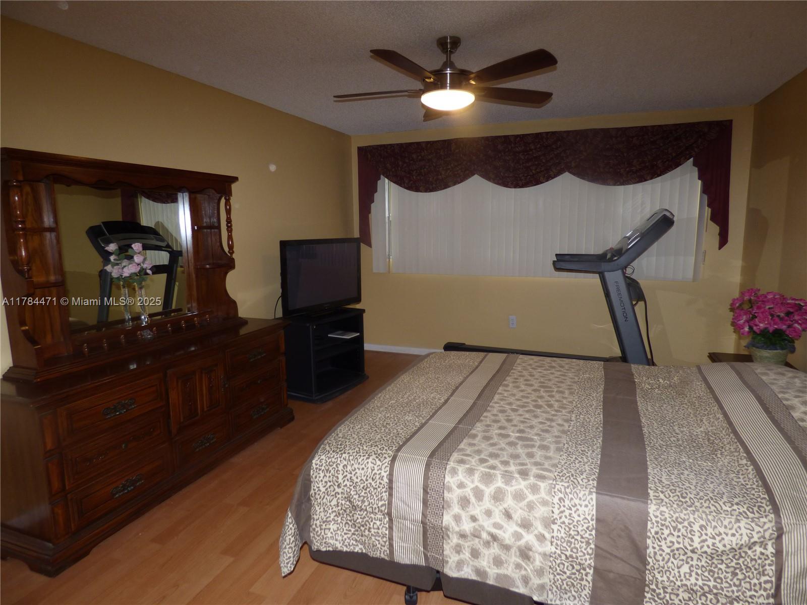 PLYMOUTH AT CENTURY VILLA - Residential