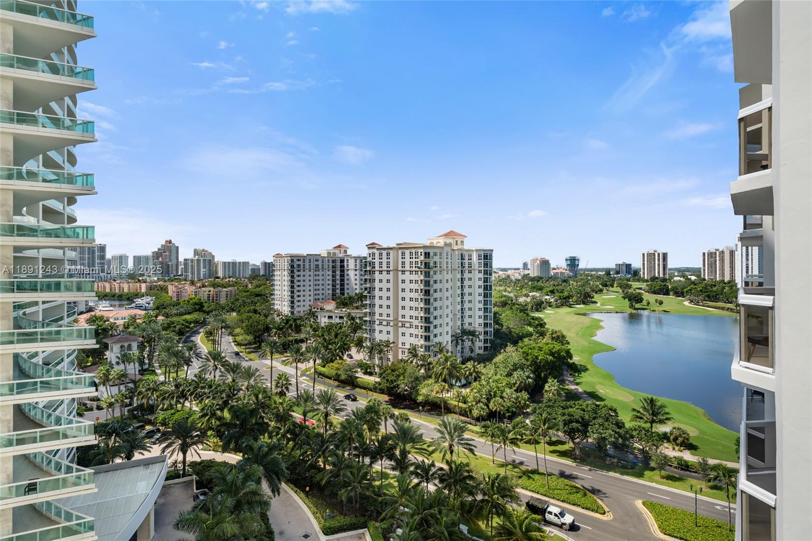 THE LANDMARK CONDO - Residential