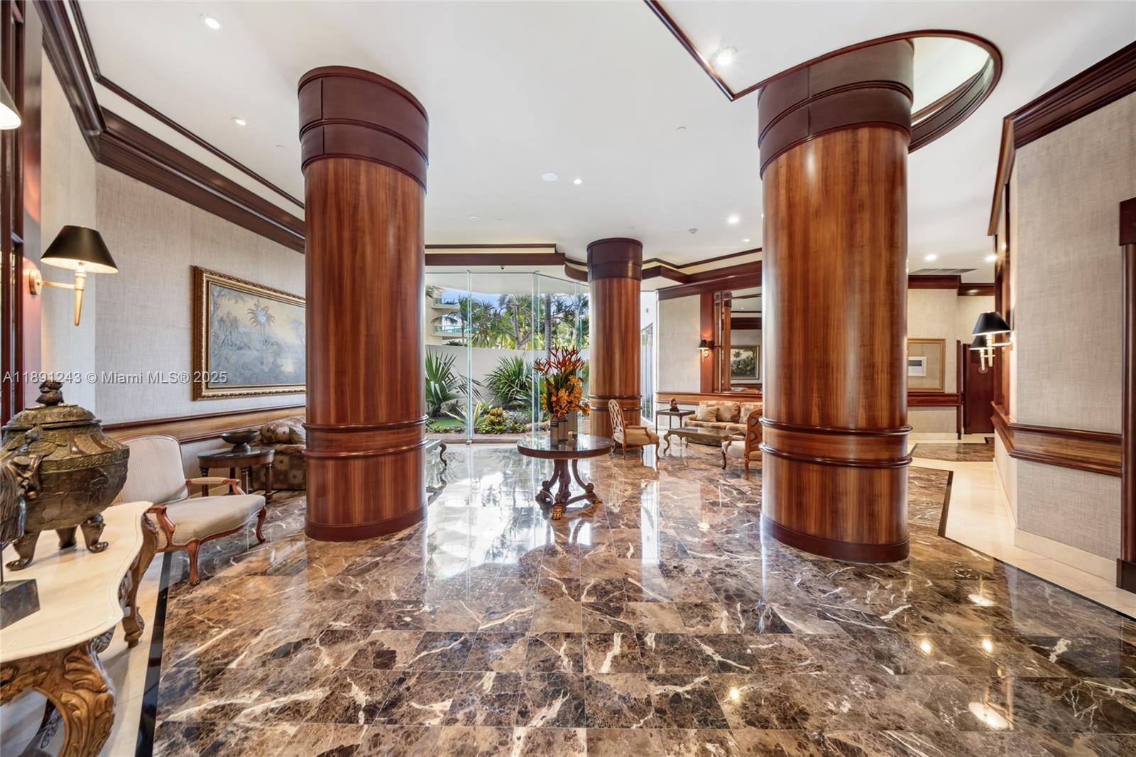 THE LANDMARK CONDO - Residential