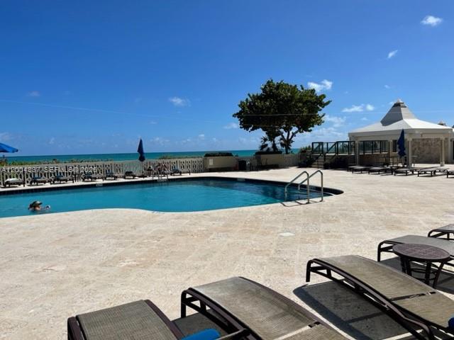 OCEANSIDE PLAZA CONDO - Residential