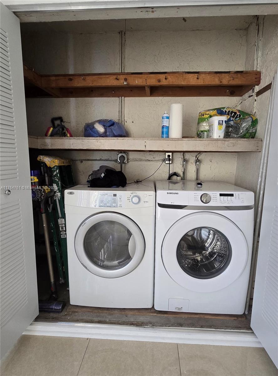 TERRANOVA CONDO 4 - Residential Lease