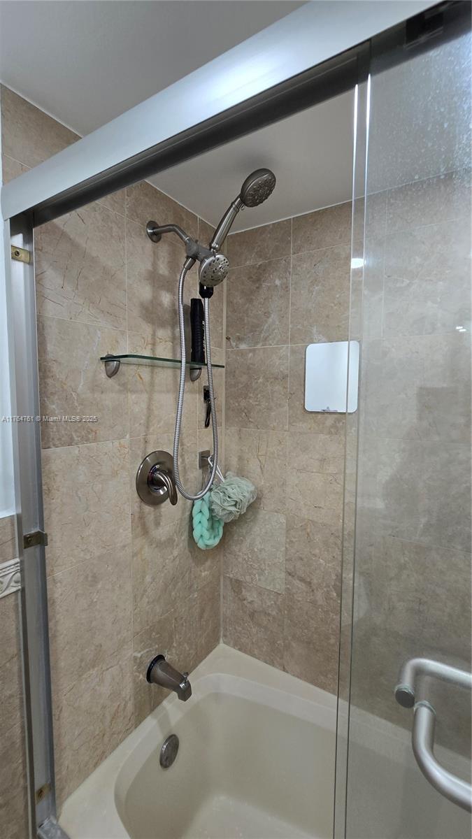 TERRANOVA CONDO 4 - Residential Lease