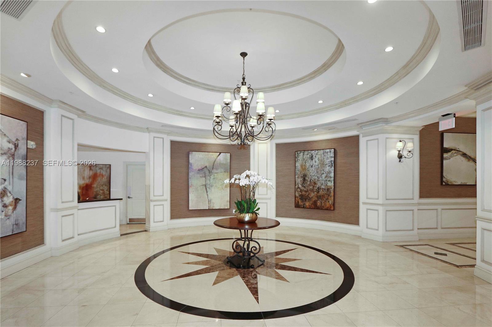 THE PONCE TOWER CONDO - Residential