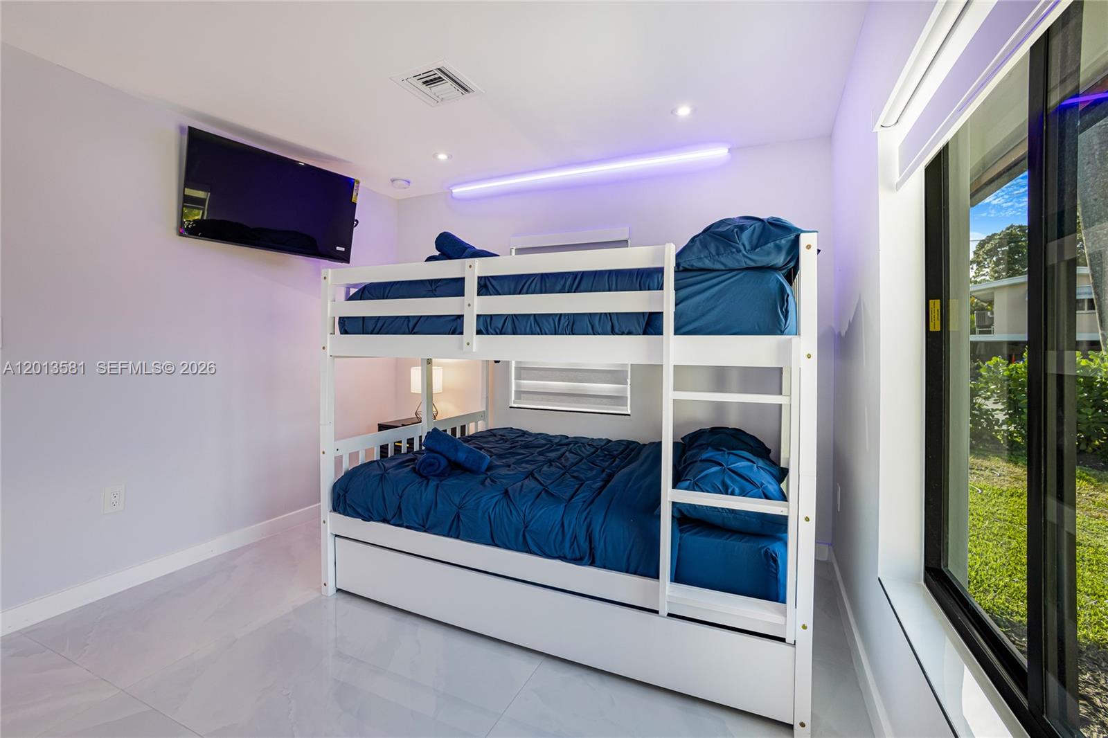 LAUDERDALE ISLES NO 2 - Residential