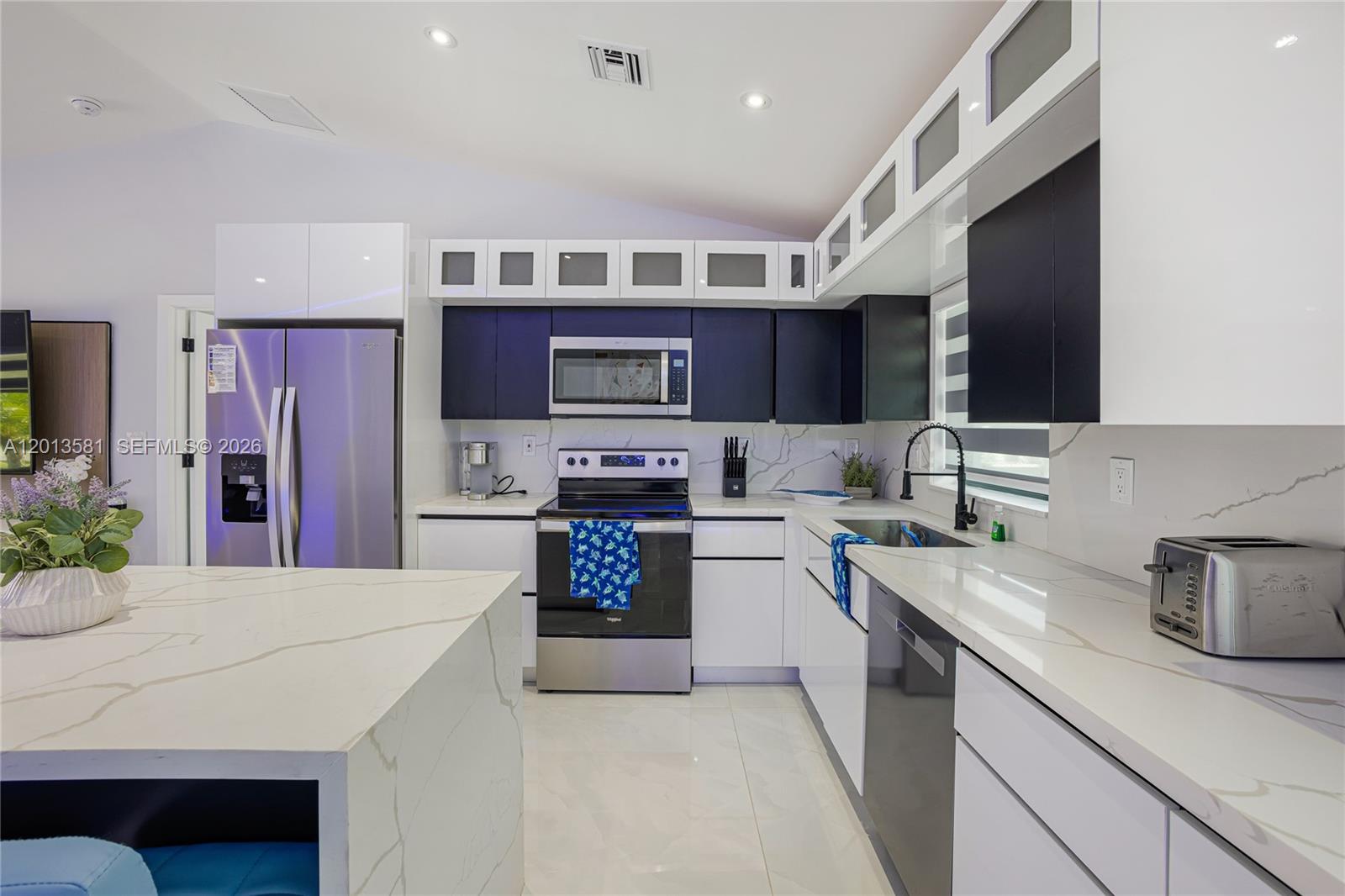 LAUDERDALE ISLES NO 2 - Residential