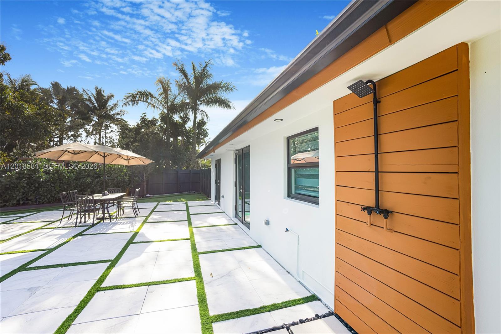 LAUDERDALE ISLES NO 2 - Residential