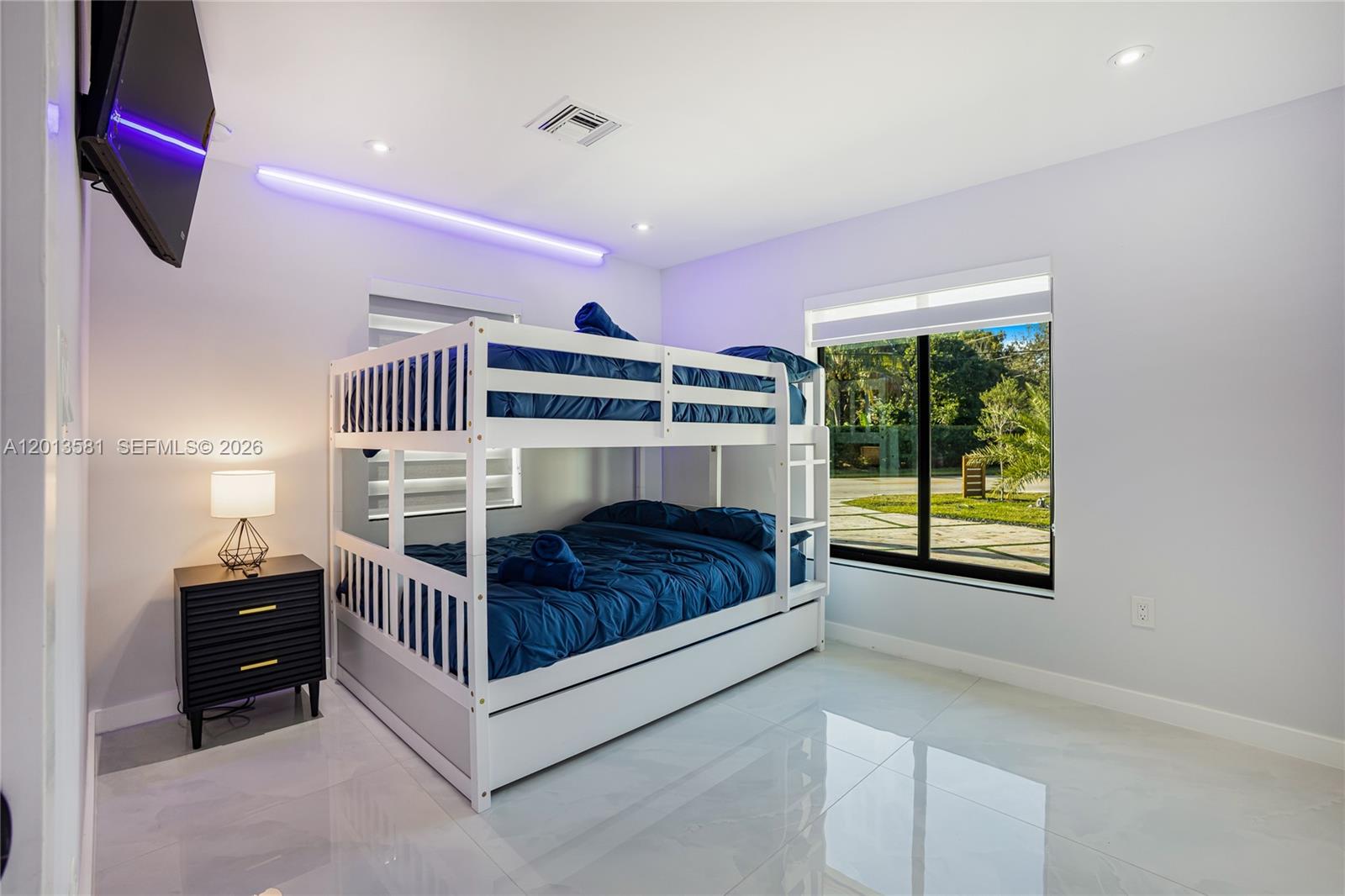 LAUDERDALE ISLES NO 2 - Residential