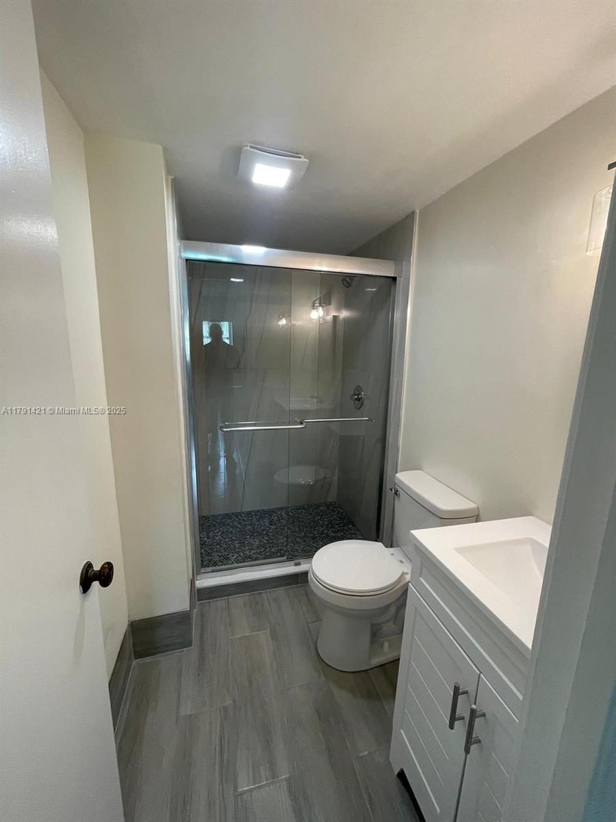 SANDALFOOT BLVD APTS COND - Residential