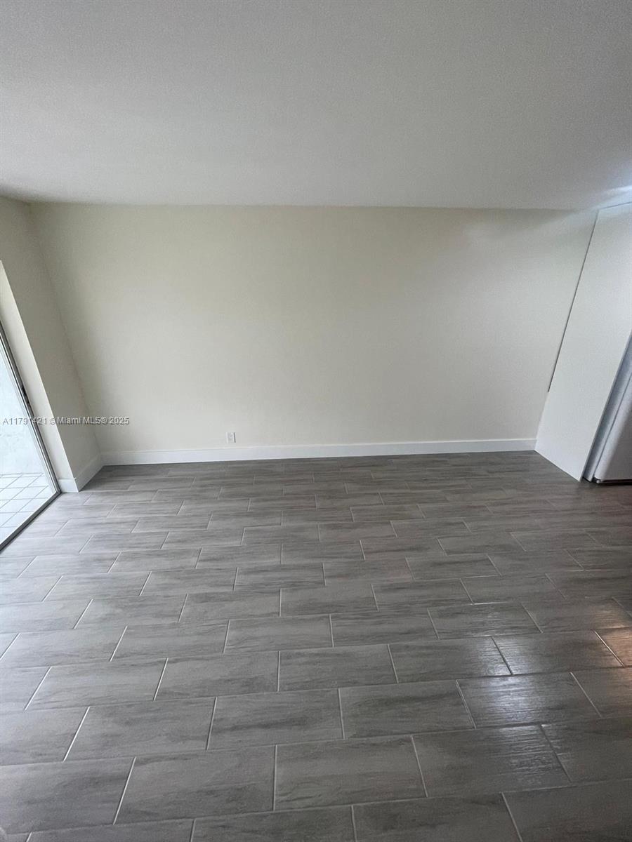 SANDALFOOT BLVD APTS COND - Residential
