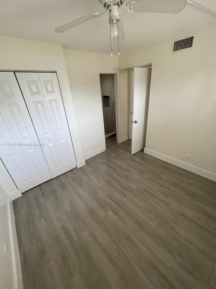 SANDALFOOT BLVD APTS COND - Residential