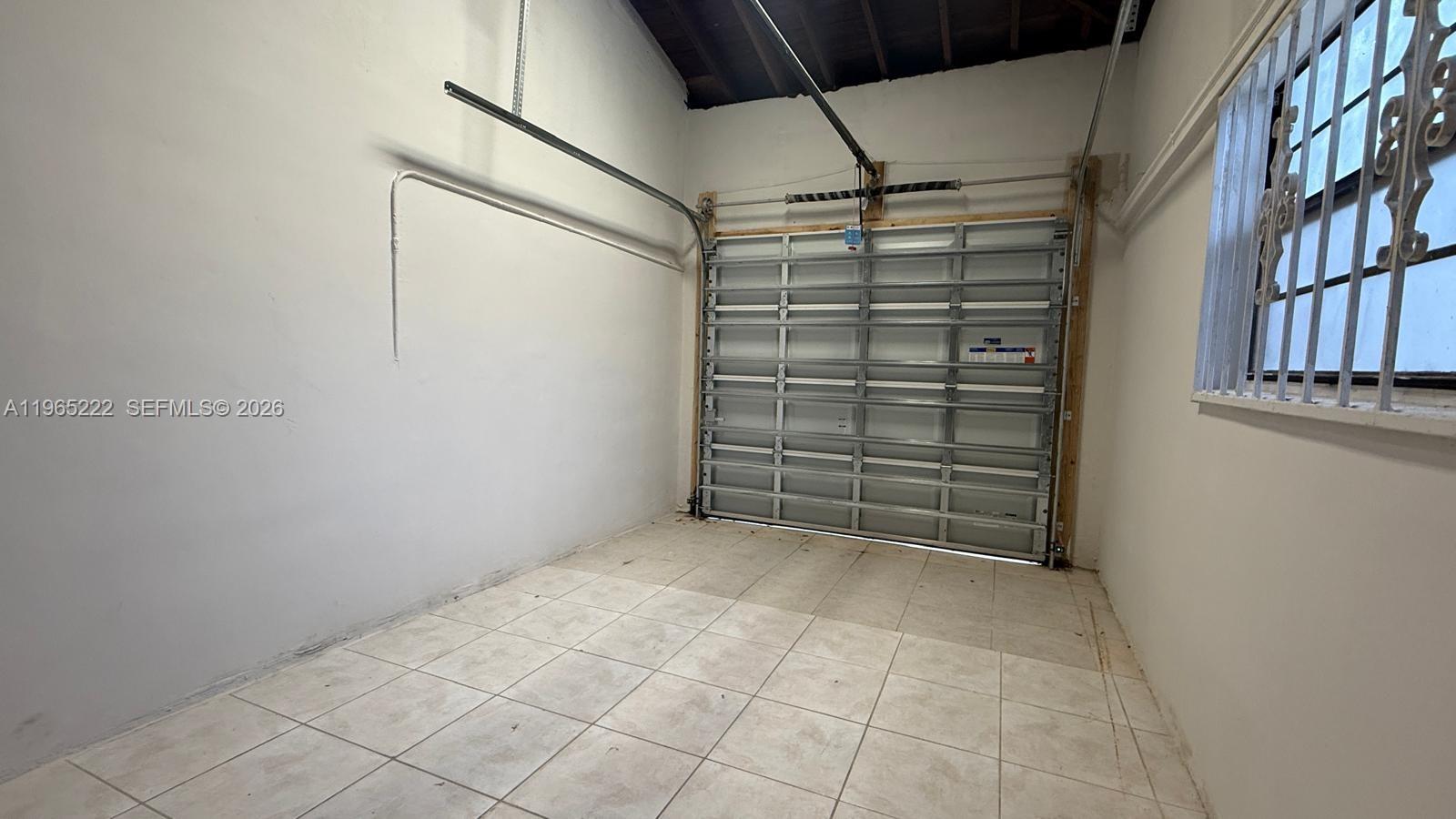 SHADOWLAWN - Residential Lease