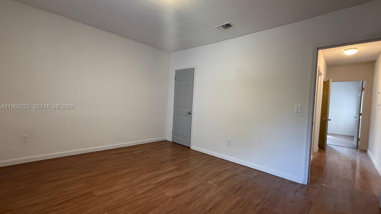 SHADOWLAWN - Residential Lease