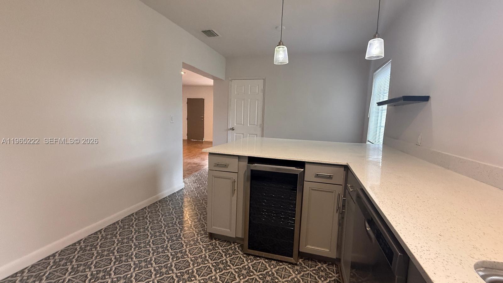 SHADOWLAWN - Residential Lease