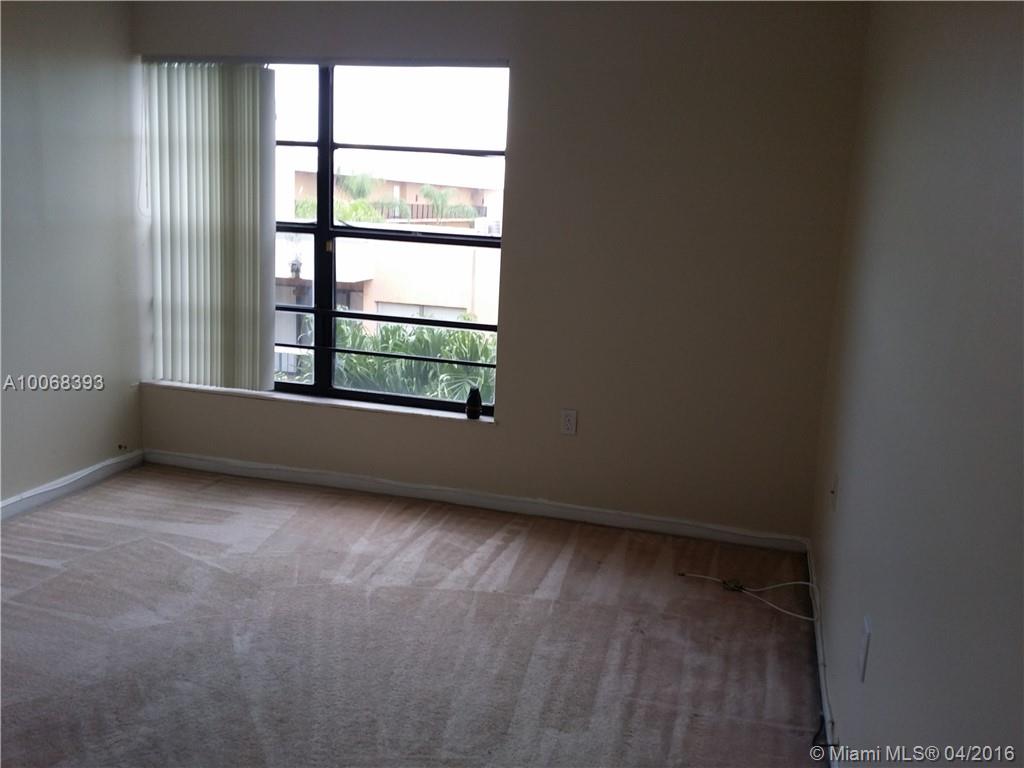 Villa Grande Condo - Residential Lease