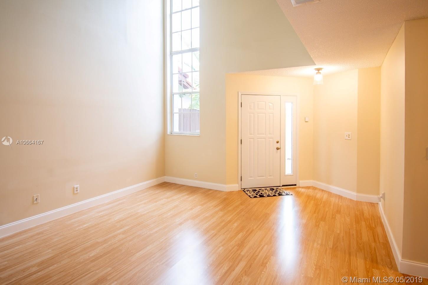 SAGA BAY TOWNHOMES - Residential