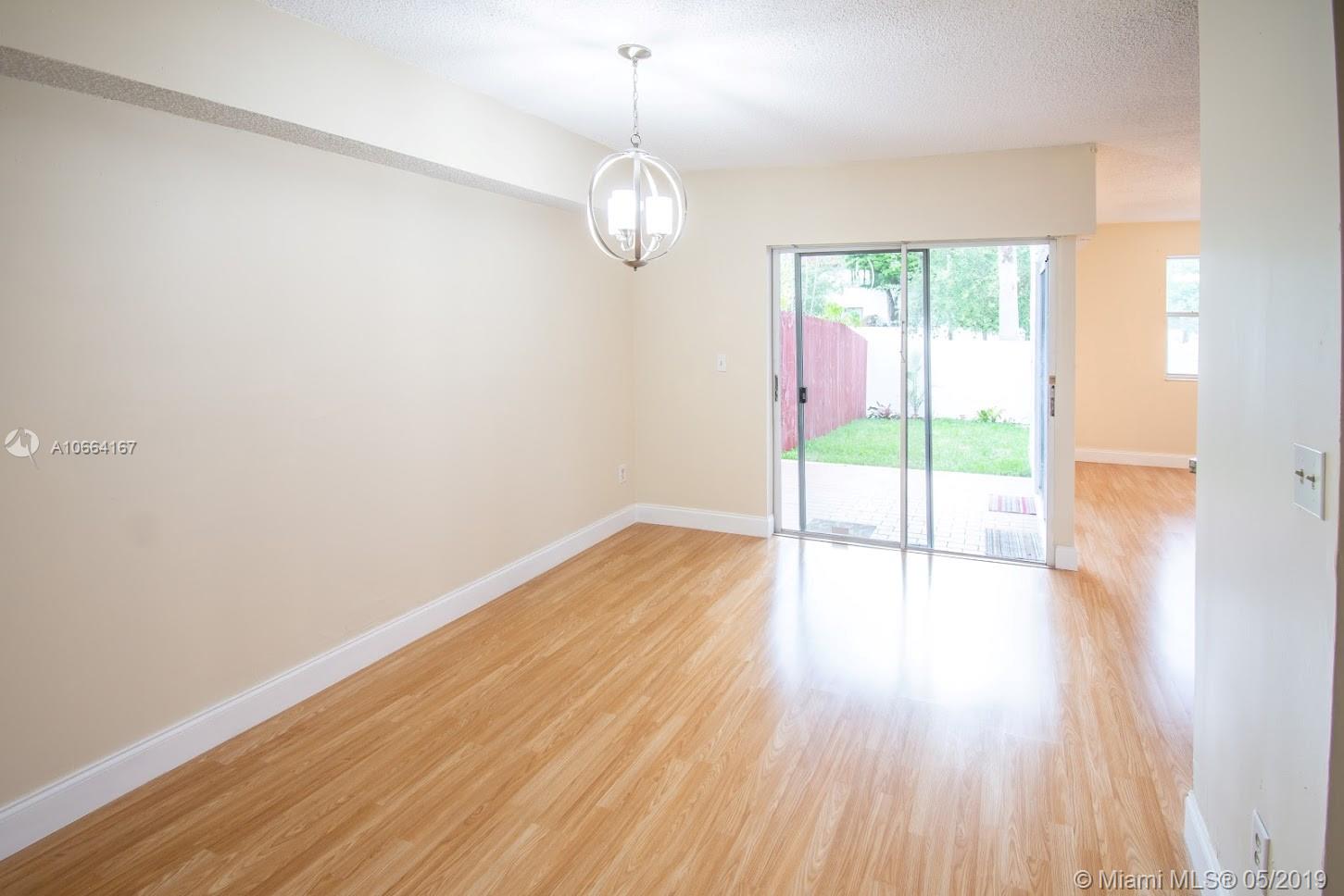 SAGA BAY TOWNHOMES - Residential