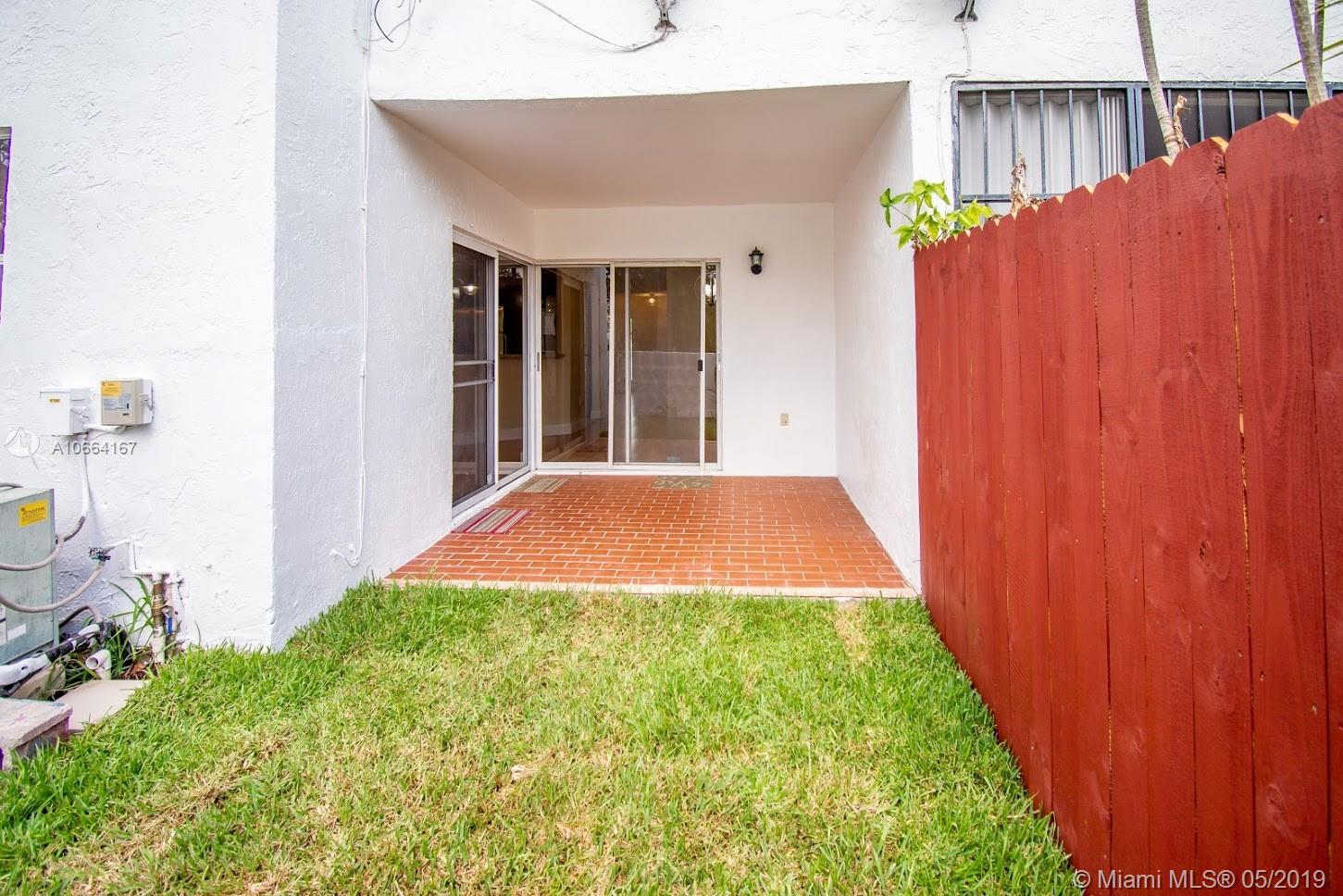 SAGA BAY TOWNHOMES - Residential