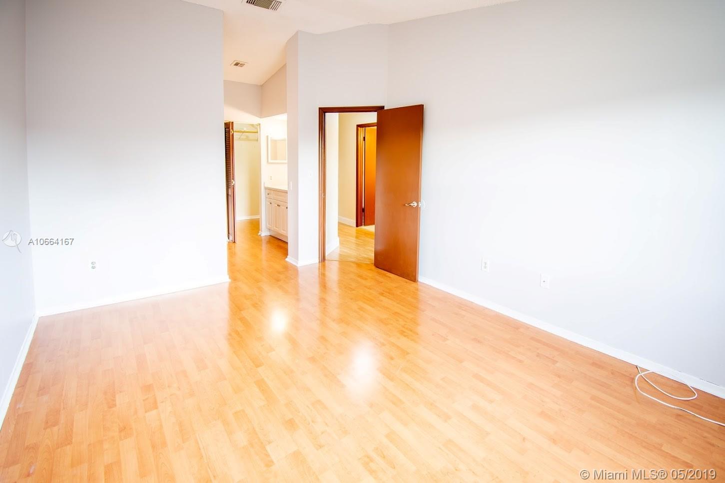 SAGA BAY TOWNHOMES - Residential