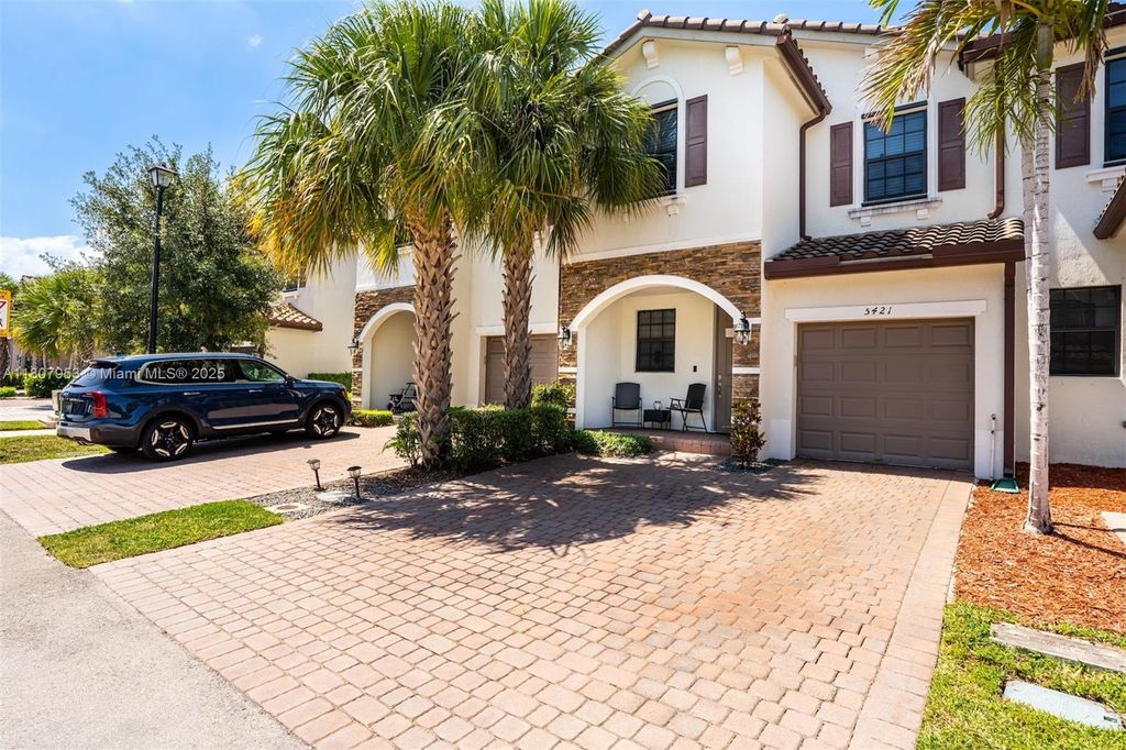 Photo of 5421 NW 27th St, Margate, FL 33063 (MLS # A11807953)