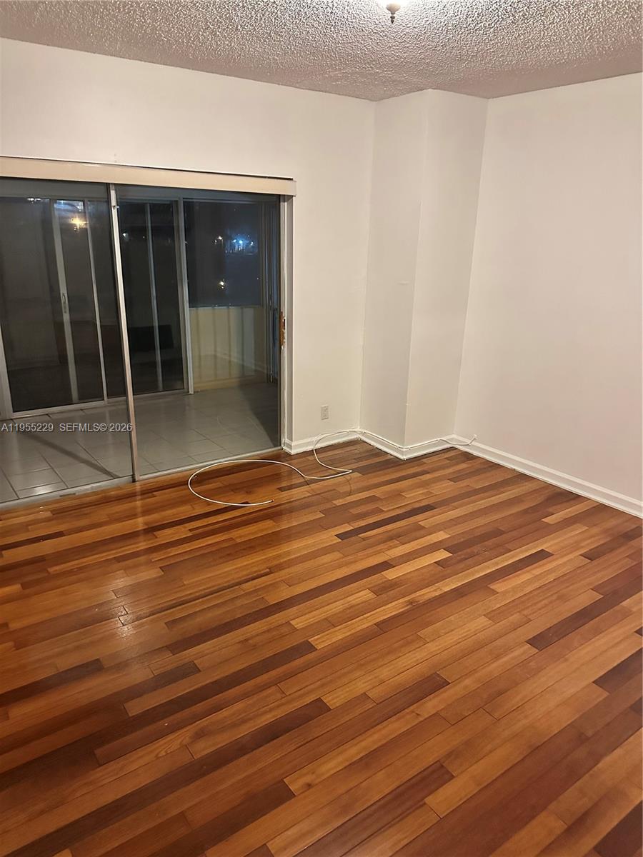 3115 N Palm Aire Dr 3115