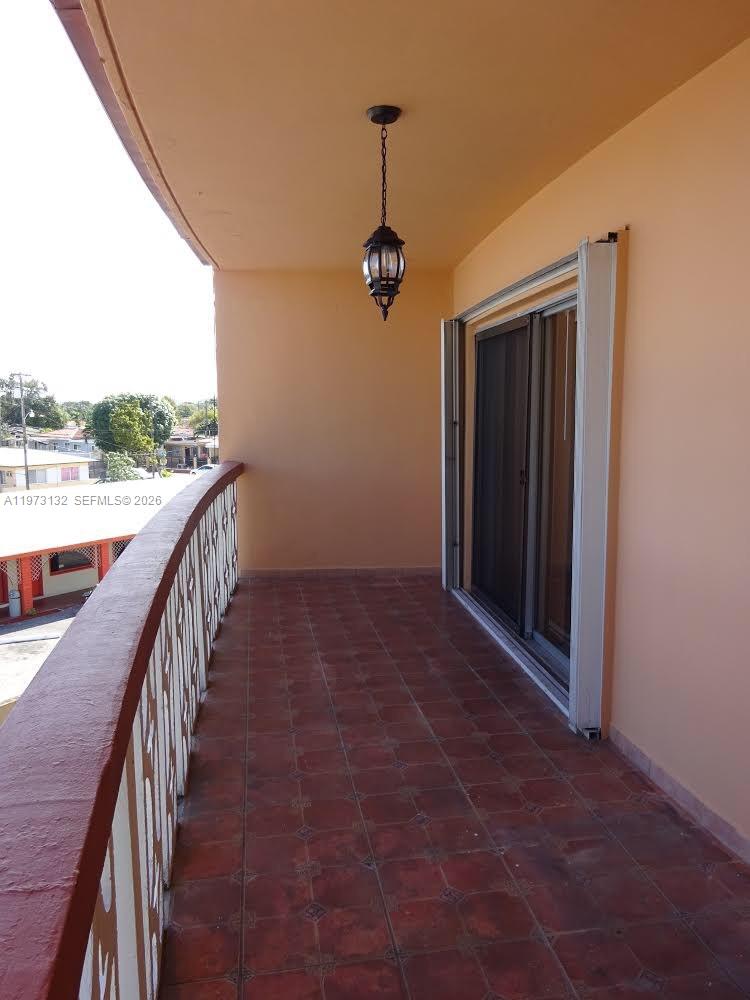 CAROLYNN TOWNHOUSE CONDO - Residential