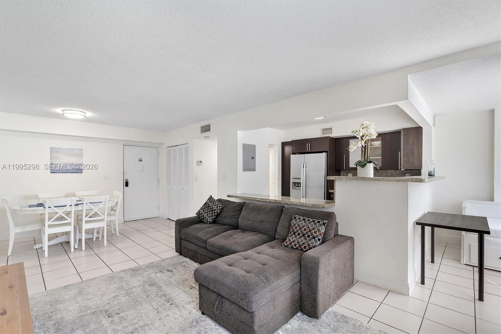 CARIBBEAN BREEZE CONDO - Residential