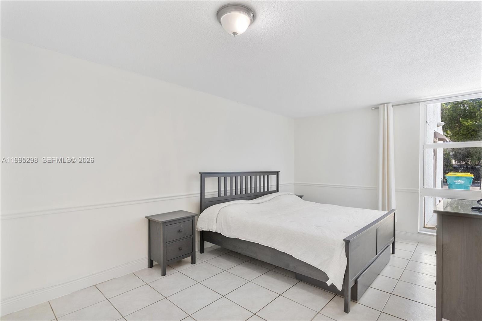 CARIBBEAN BREEZE CONDO - Residential