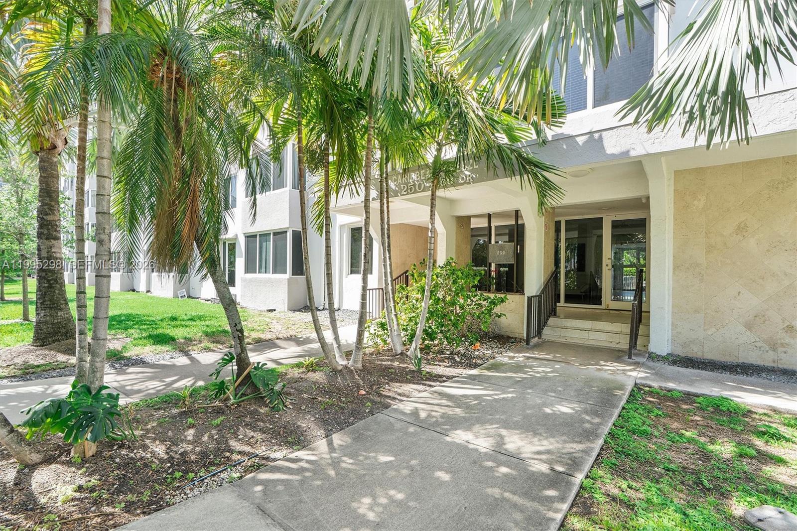 CARIBBEAN BREEZE CONDO - Residential