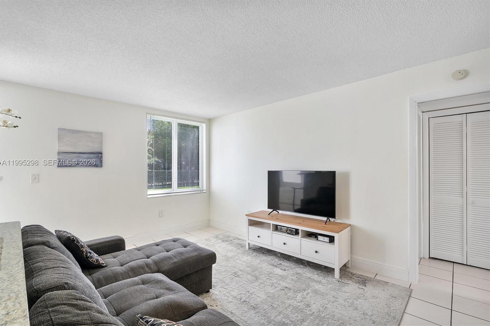 CARIBBEAN BREEZE CONDO - Residential