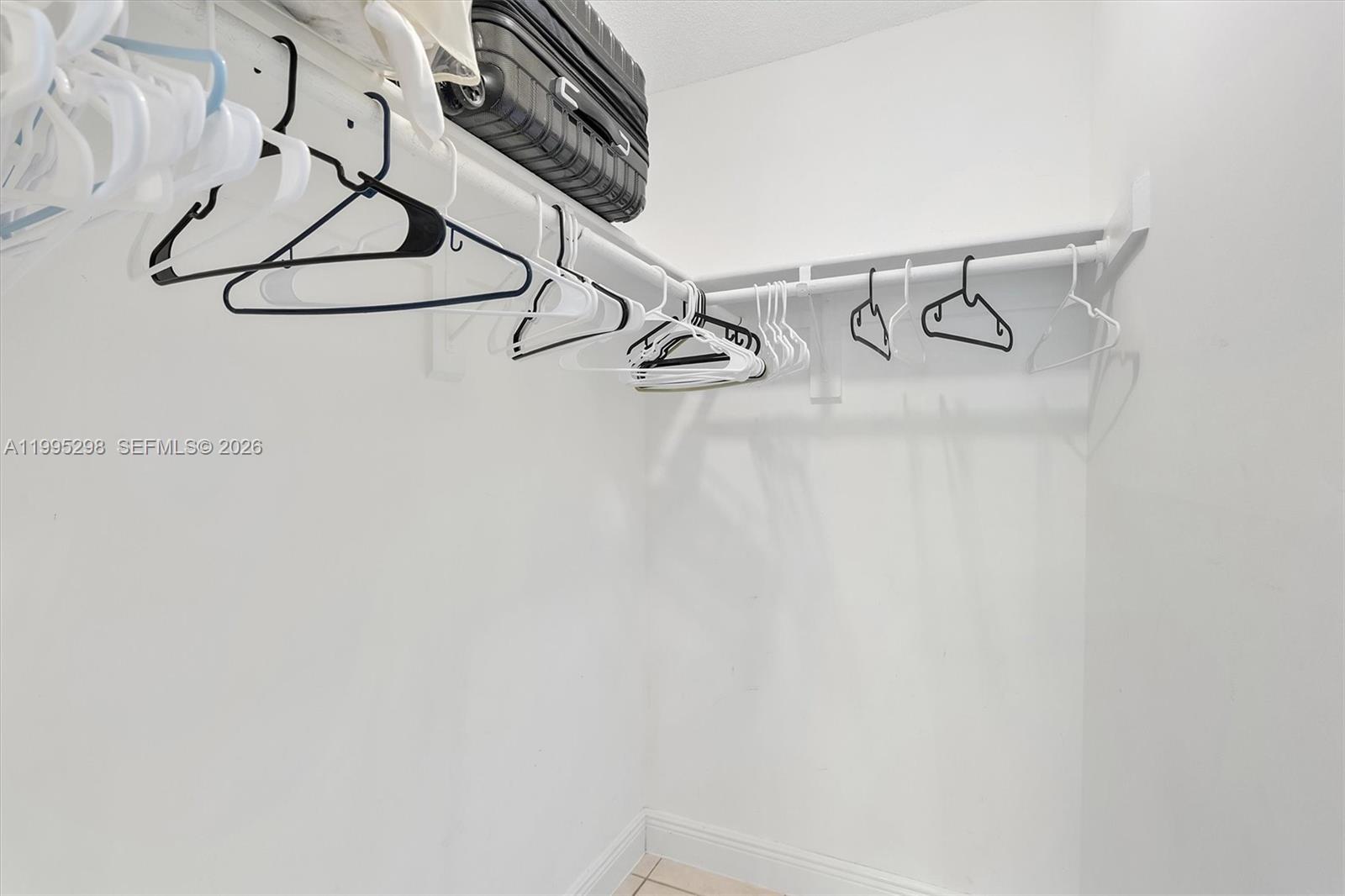 CARIBBEAN BREEZE CONDO - Residential