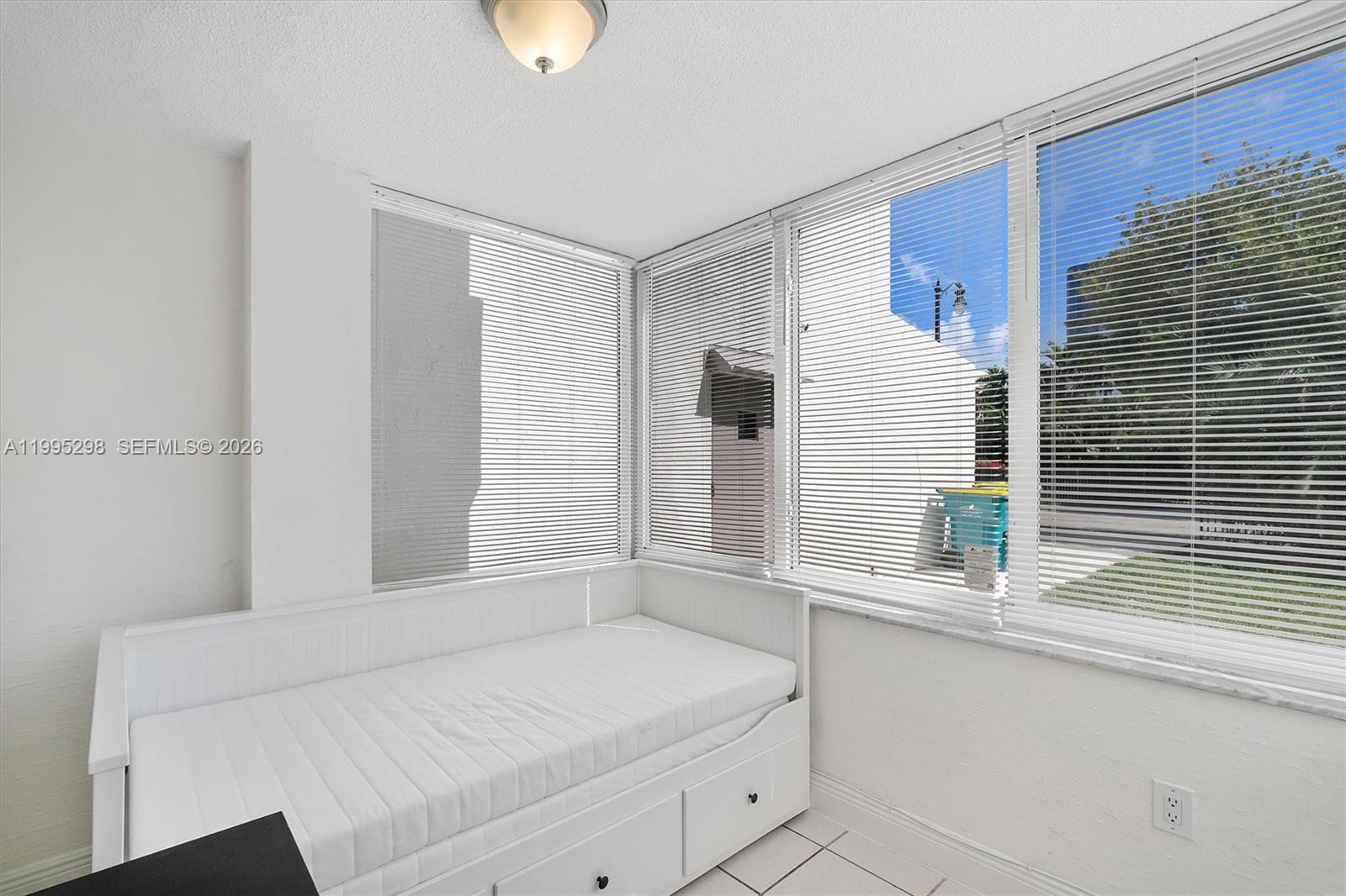 CARIBBEAN BREEZE CONDO - Residential