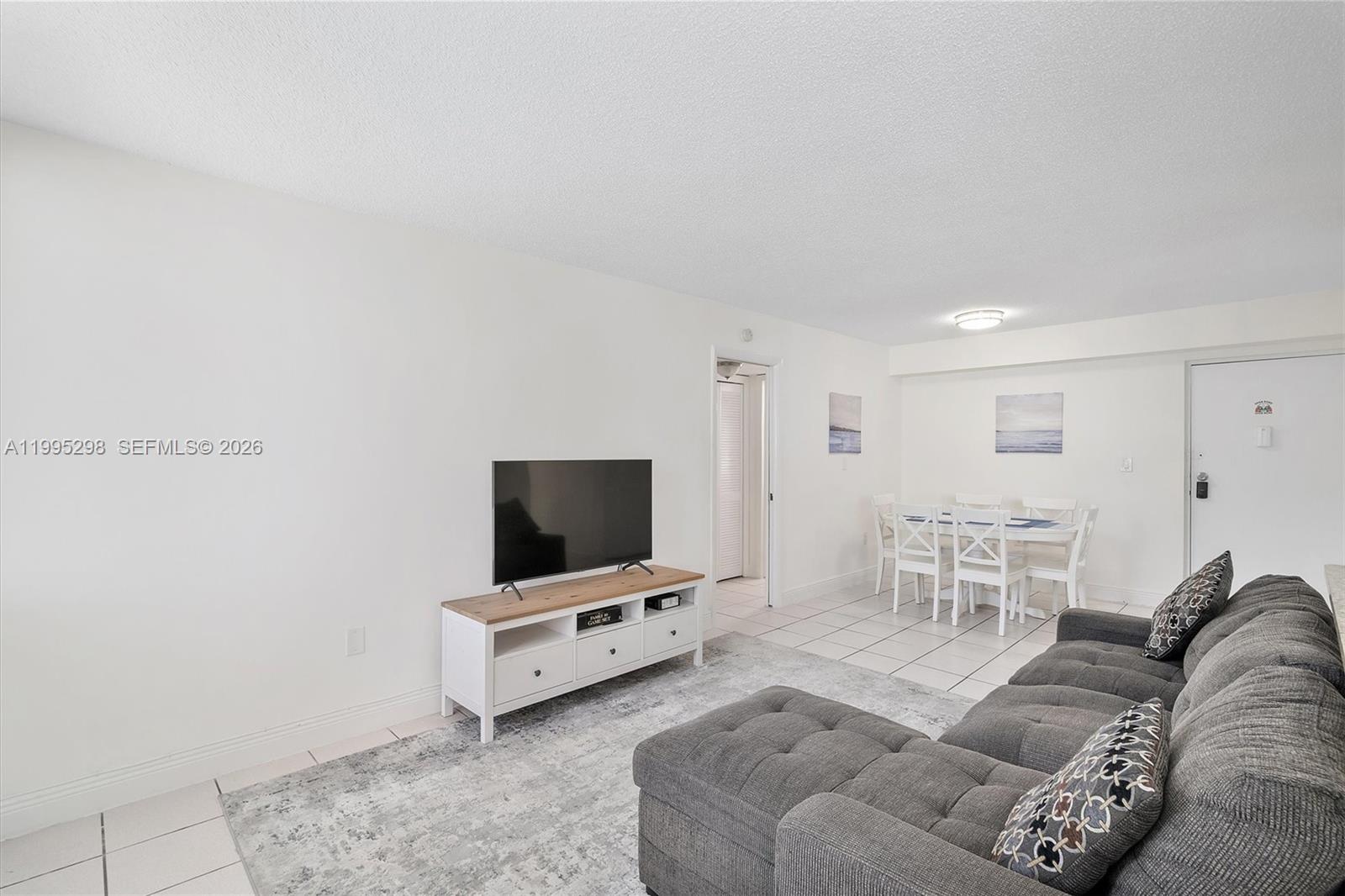 CARIBBEAN BREEZE CONDO - Residential