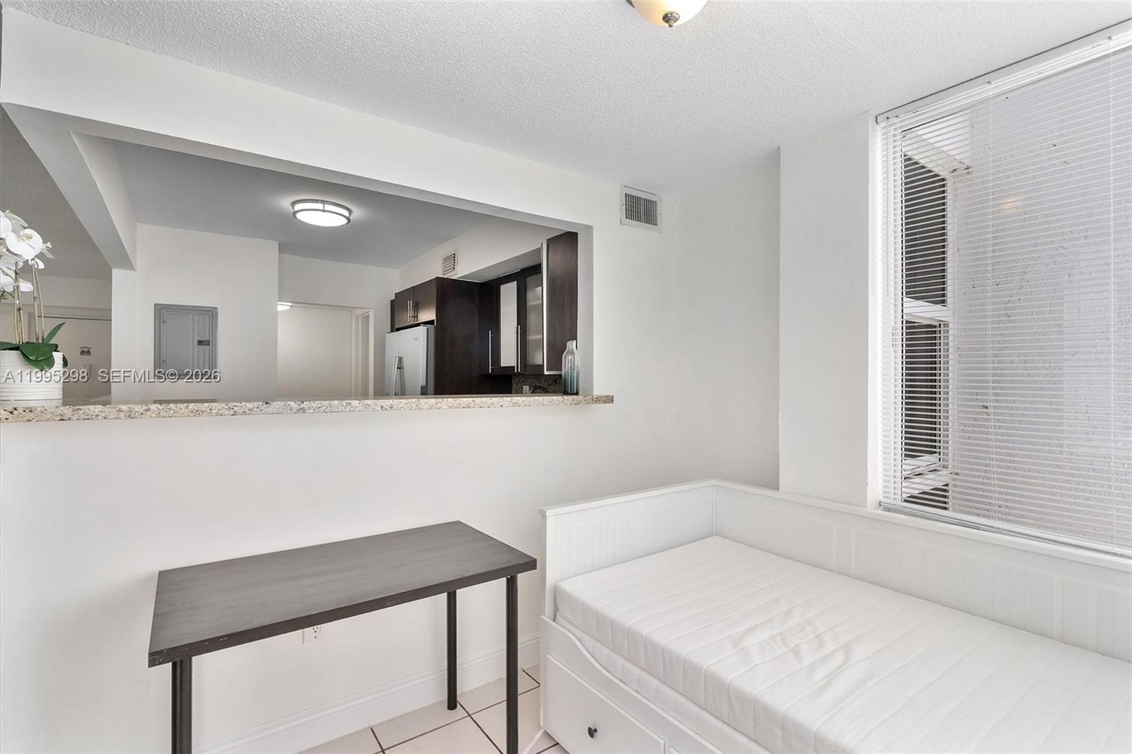 CARIBBEAN BREEZE CONDO - Residential