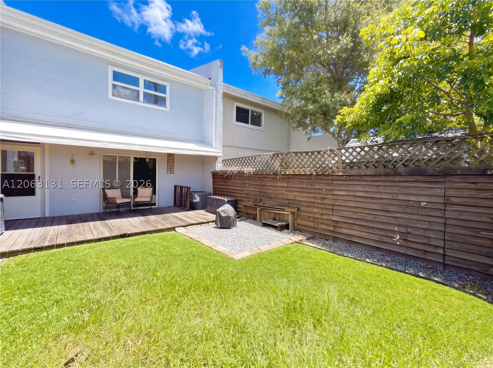 3037 NE 13th Ave