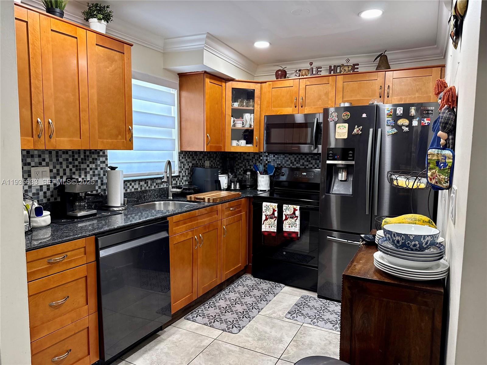 THE BEACH CLUB FONTAINEBLE - Residential