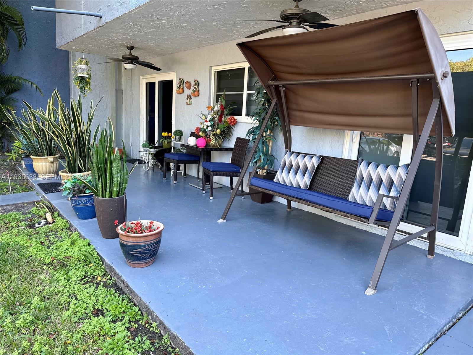 THE BEACH CLUB FONTAINEBLE - Residential