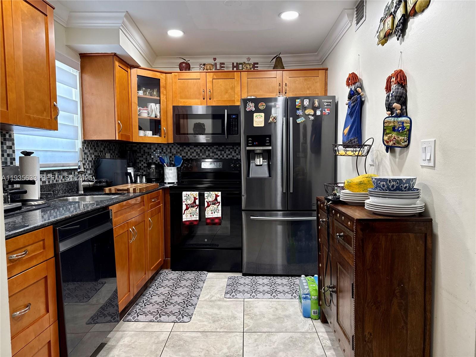 THE BEACH CLUB FONTAINEBLE - Residential