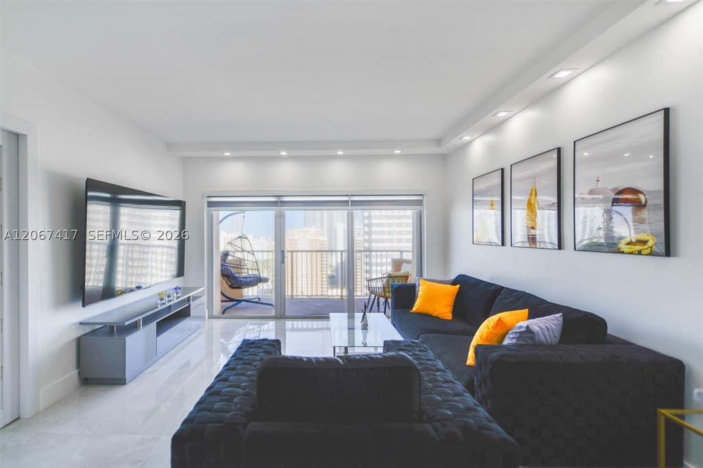 Photo of 1980 S Ocean Dr #20K, Hallandale Beach, FL 33009 (MLS # A12067417)