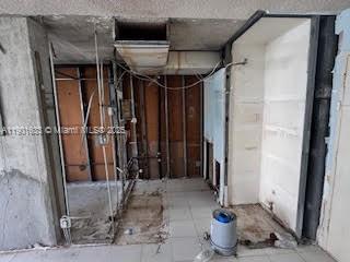 GOLDEN SURF TOWERS CONDO - Residential