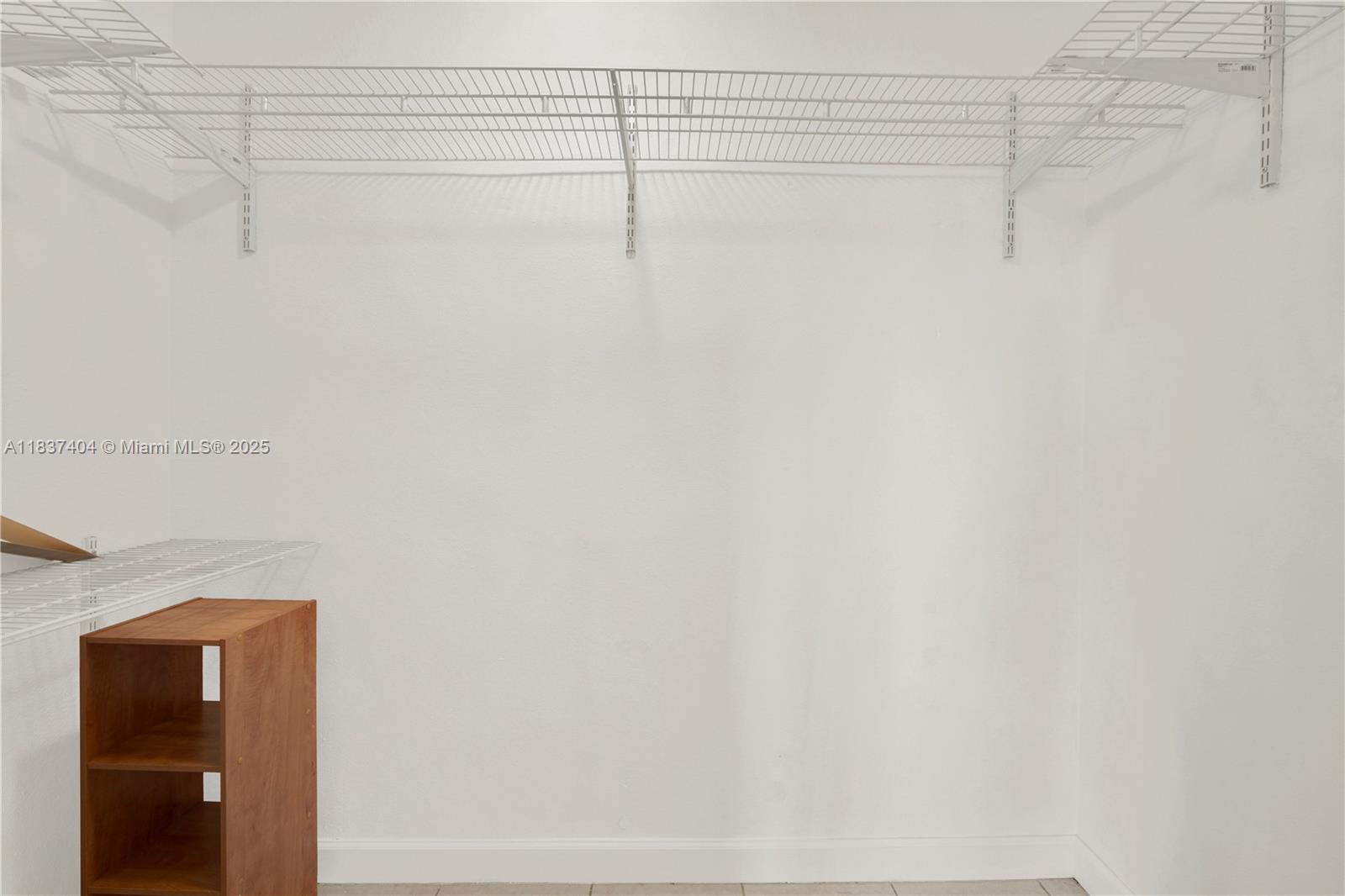 PALM-WEST GARDENS CONDO - Residential